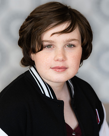 Mia -8052